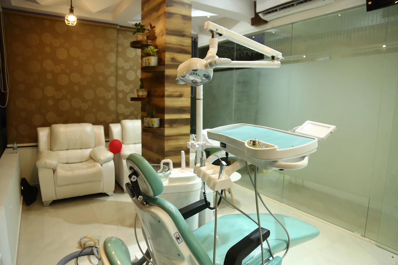 Dantam The Dental Lounge